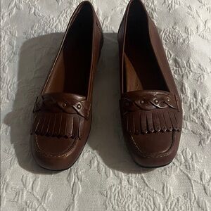 White Mountain Brown Women's Loafers